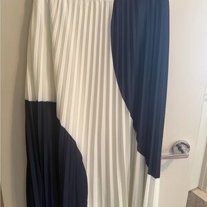 Elegant Black and White Pleated Skirt